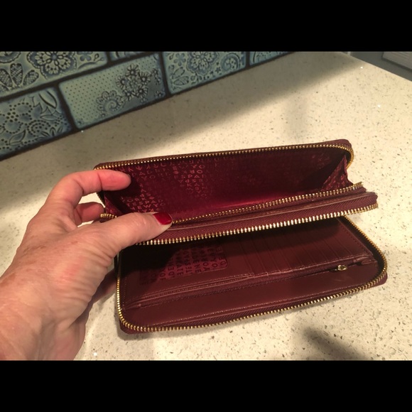 Burgundy Kate Spade wristlet - Picture 6 of 7